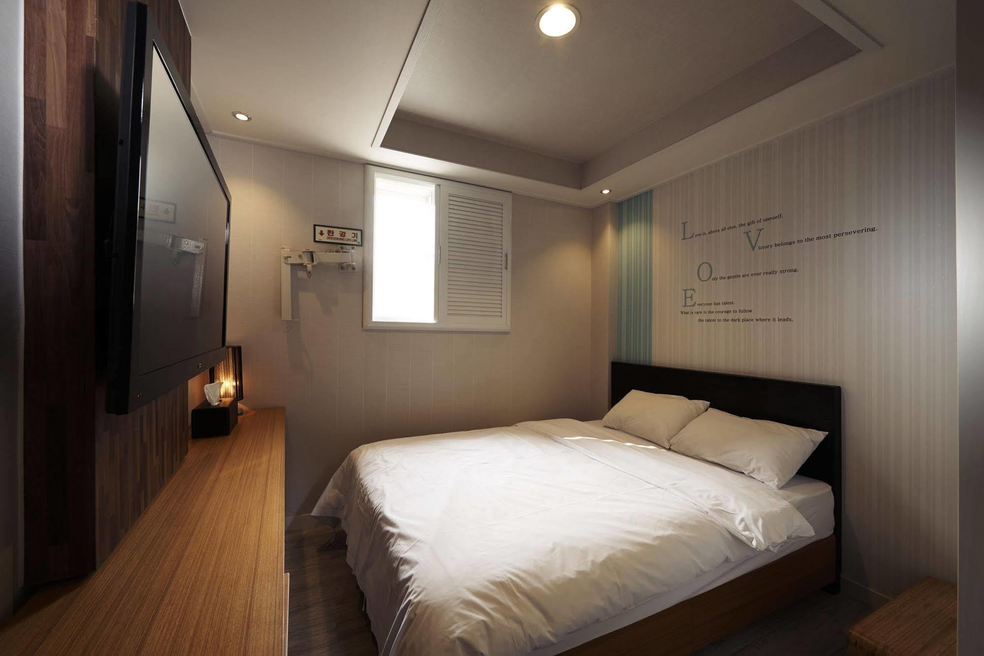 New Suwon Hotel מראה חיצוני תמונה