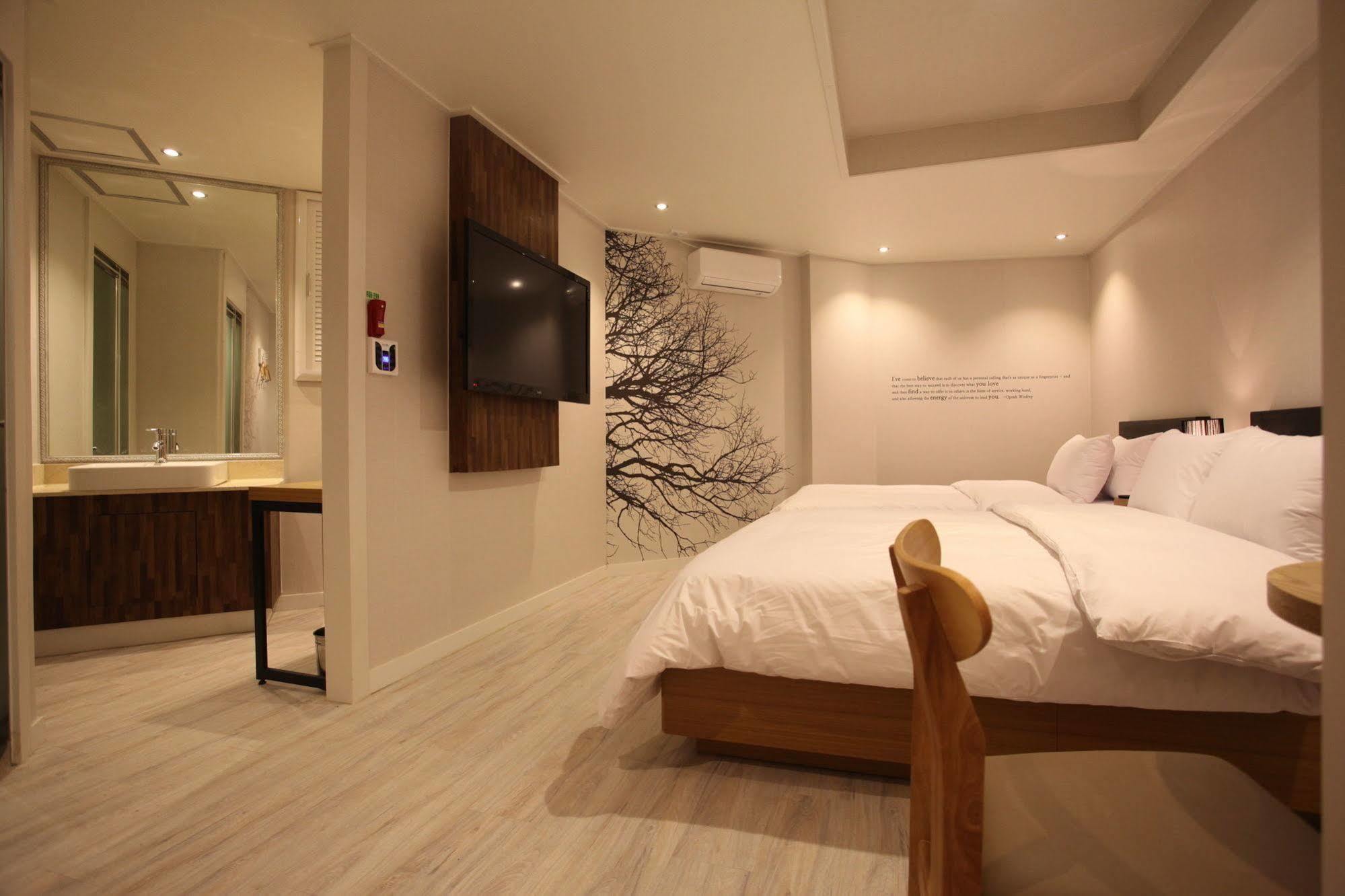 New Suwon Hotel מראה חיצוני תמונה