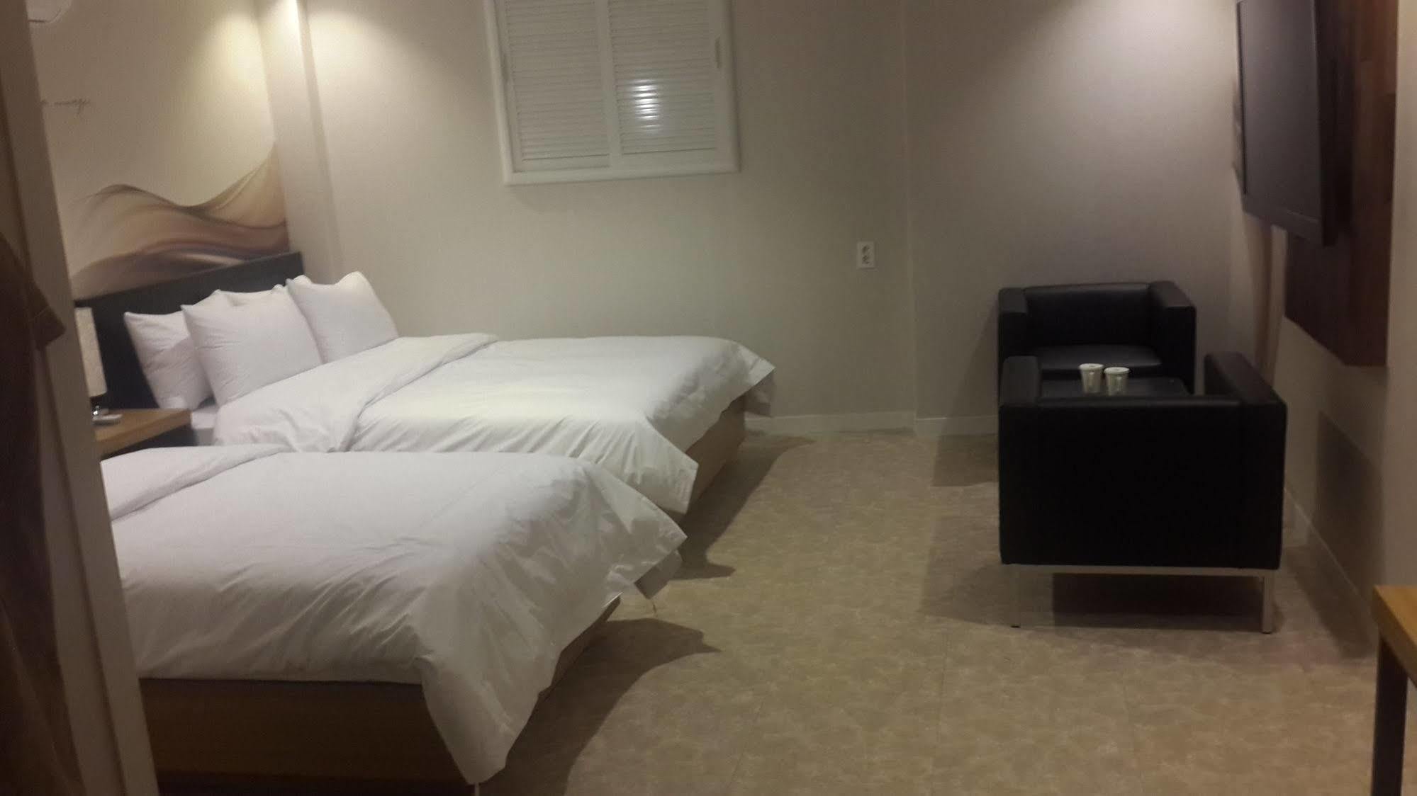 New Suwon Hotel מראה חיצוני תמונה