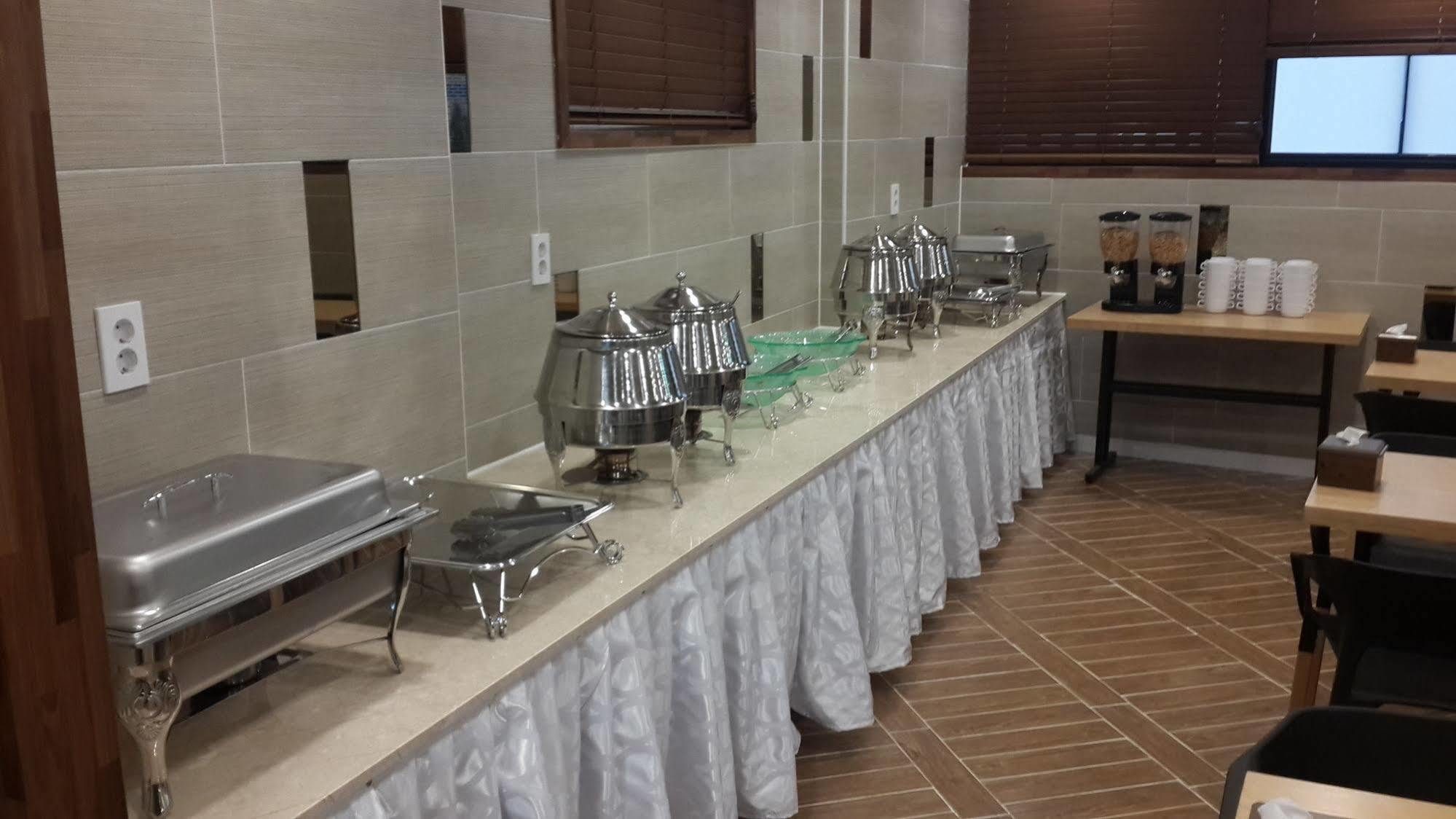 New Suwon Hotel מראה חיצוני תמונה